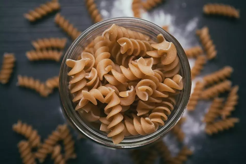 whole wheat pasta in reasons why carbs are actually good for you